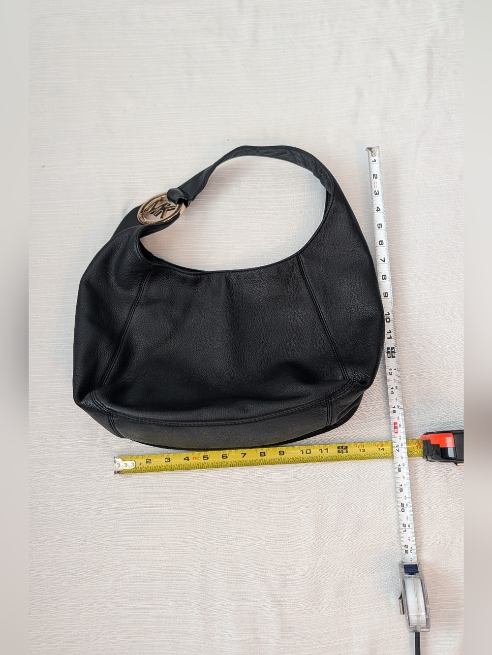 Michael Kors  Shoulder Hobo with Gold MK Charm .Came With MK Dust Bag . - Picture 7 of 14